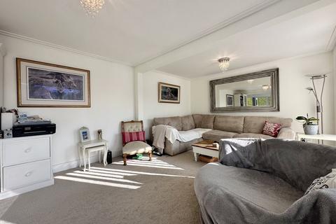 9 Sandy Close, Wimborne, BH21 2NG