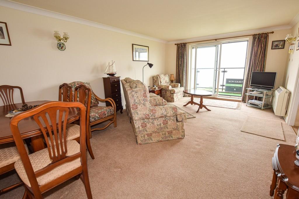 Hunstanton 2 bed apartment for sale £285,000