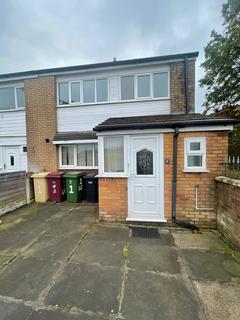 3 bedroom end of terrace house to rent, Lansdowne Close, Bolton