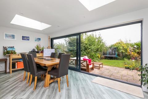 19 Hillside Road, Winchester, SO22 5NW