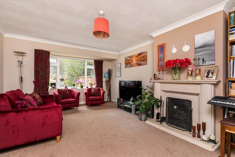 19 Hillside Road, Winchester, SO22 5NW