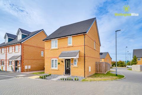 3 bedroom detached house for sale - Lilburn Avenue, Royston