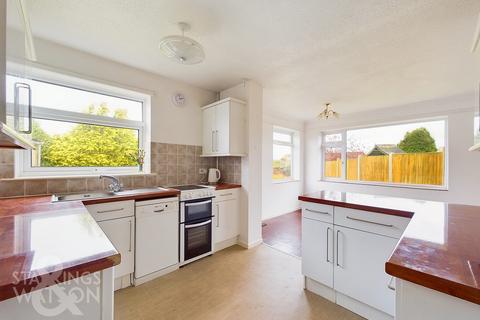 3 bedroom chalet for sale, Hillvue Close, Costessey