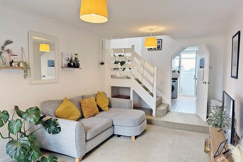 240 Longfield, Falmouth, TR11 4ST