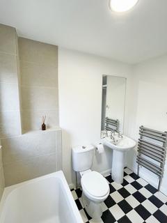 240 Longfield, Falmouth, TR11 4ST