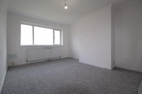 2 bedroom flat for sale, Turners Road North, Luton