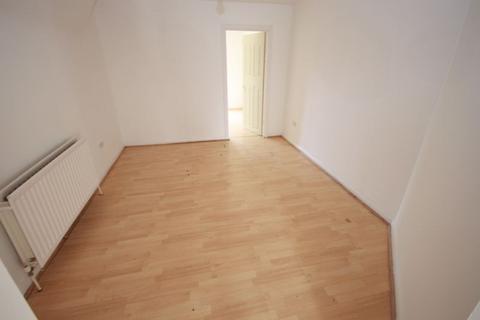 2 bedroom maisonette for sale, Corwell Lane, Uxbridge