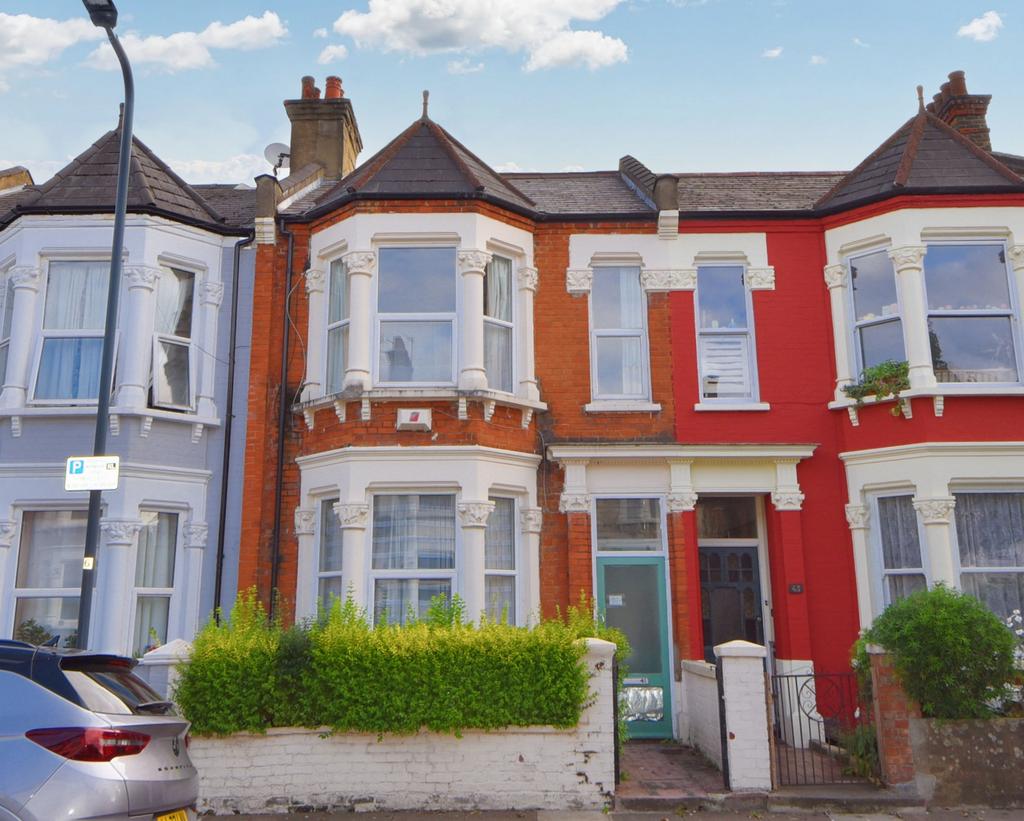 Buchanan Gardens, Kensal Rise, London NW10 4 bed terraced house for