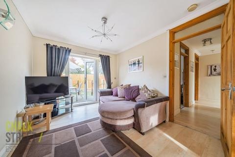 81 Allen Road, Rainham, RM13 9JX