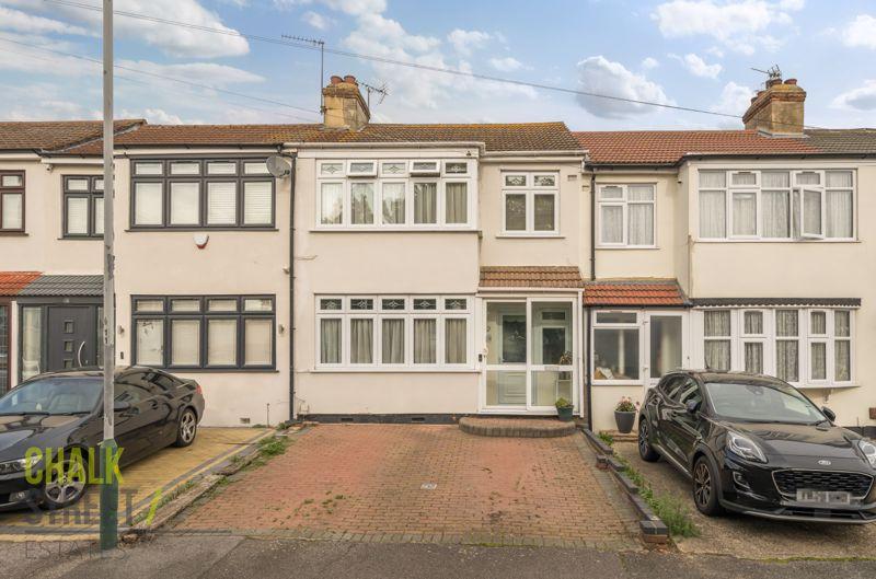 Laburnum Avenue, Hornchurch, RM12 3 bed terraced house £425,000