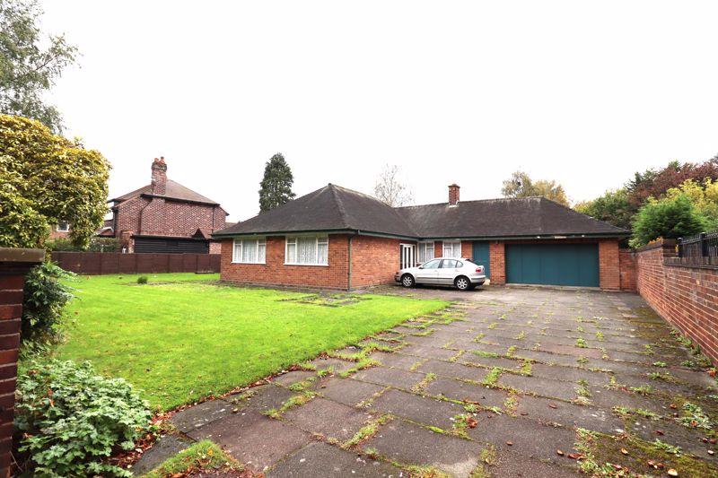 Stocks Lane, Penketh, WA5 3 bed detached bungalow for sale £625,000