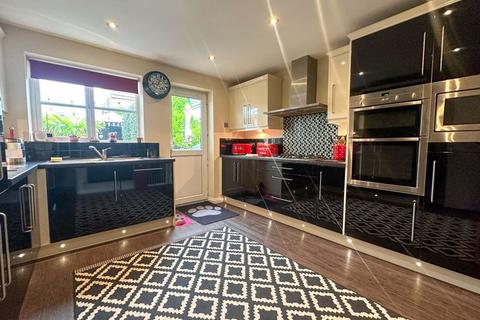 30 Milltown Way, Leek, ST13 5SZ