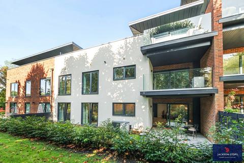5 Asplands Close, Woburn Sands, Milton Keynes, MK17 8PD