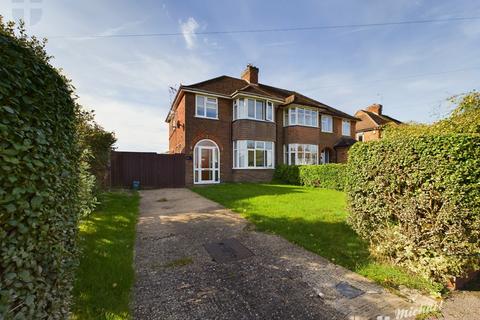 3 bedroom semi-detached house to rent, Turnfurlong, Aylesbury