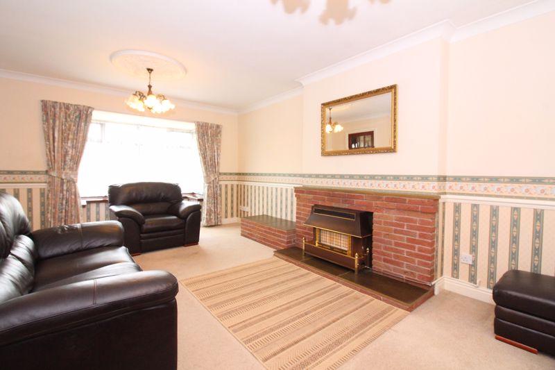 Windermere Drive, Kingswinford DY6 4 bed detached house £399,950