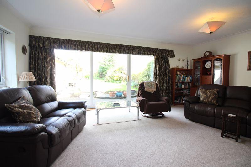 Belle Vue, Wordsley DY8 3 bed detached house £360,000