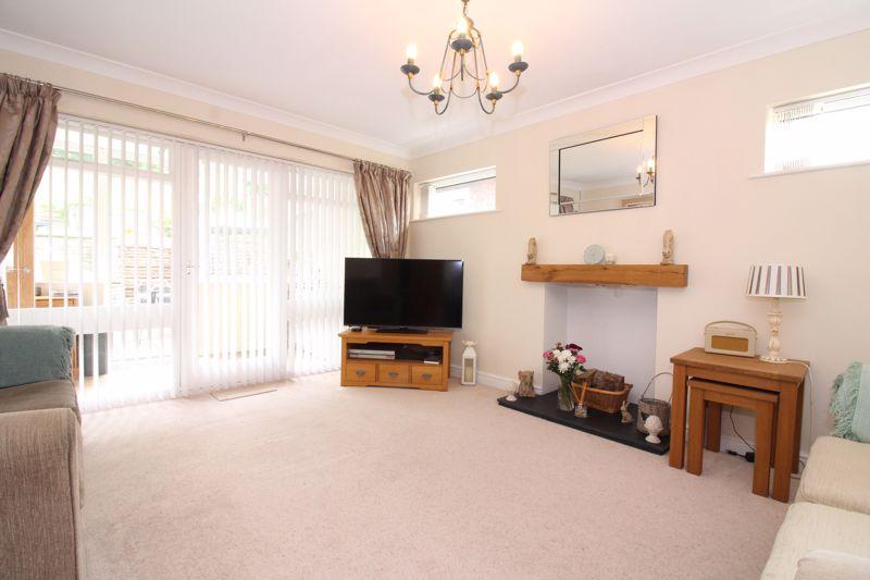 Eaton Place, Kingswinford DY6 4 bed detached house for sale £375,000