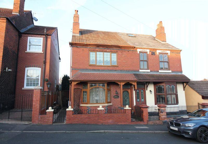 Hope Street, WORDSLEY DY8 3 bed semidetached house for sale £225,000