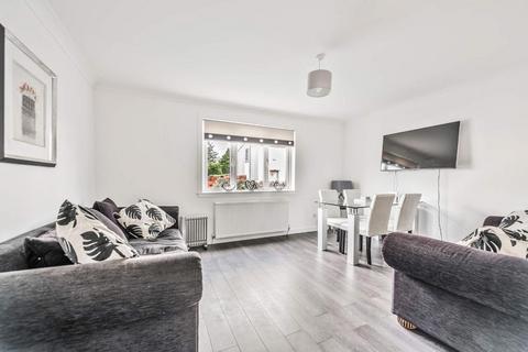 2 bedroom flat for sale, Newton Court, Millport, KA28 0AT