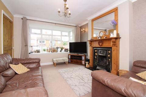 70 Beachcroft Road, Wall Heath, Kingswinford, DY6 0HX
