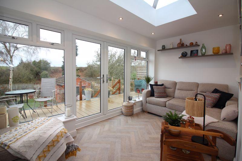 Brook Street, Wall Heath DY6 4 bed semidetached house £400,000