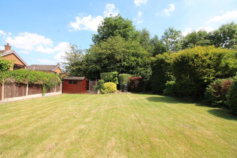 Windermere Drive, Kingswinford DY6 4 bed detached house for sale £435,000