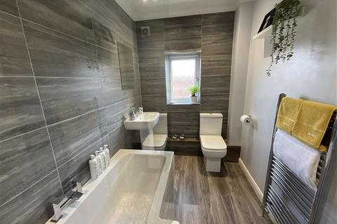 64 Collingham Road, Swallownest, Sheffield, S26 4NW
