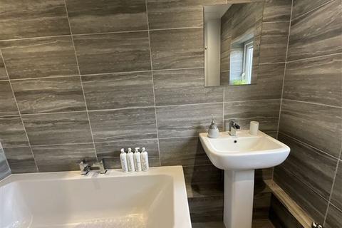 64 Collingham Road, Swallownest, Sheffield, S26 4NW
