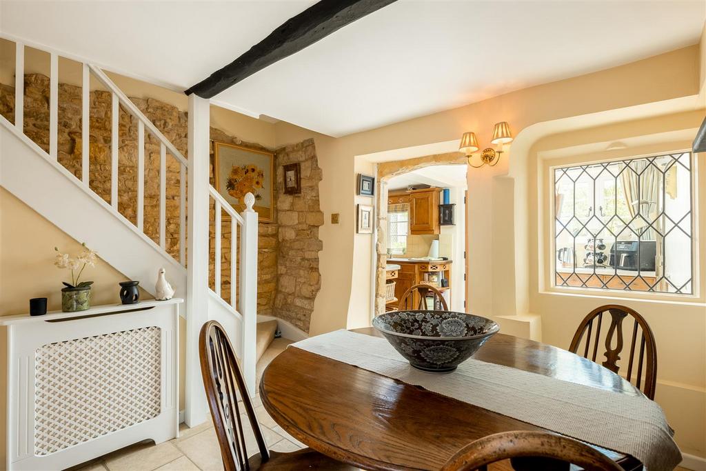 Pixham Cottage-3.jpg