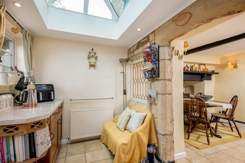 Pixham Cottage-5.jpg