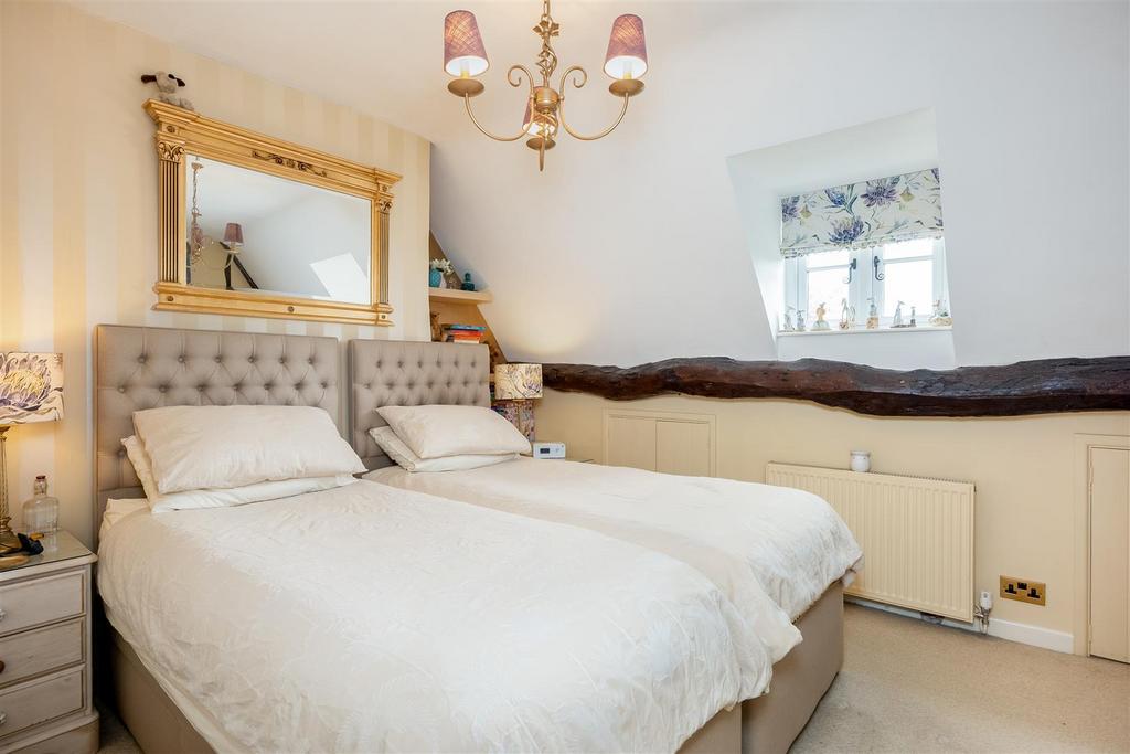 Pixham Cottage-8.jpg