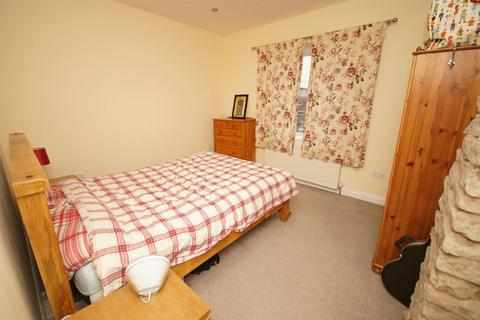 2 bedroom cottage to rent, George Street, Horwich