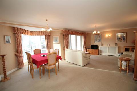 2 bedroom apartment for sale - *Moriconium Quay, Lake Drive, Poole*