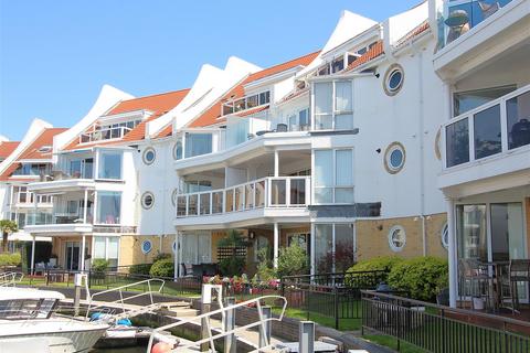 2 bedroom apartment for sale, Moriconium Quay, Lake Drive, Poole