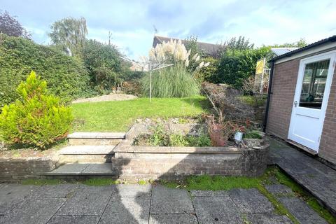 7 Chalice Way, Glastonbury, BA6 8EX