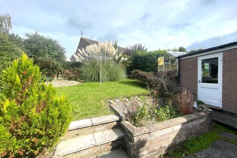 7 Chalice Way, Glastonbury, BA6 8EX