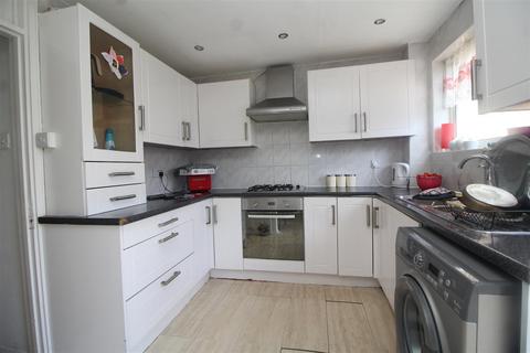 3 bedroom terraced house for sale - Willonholt, Peterborough