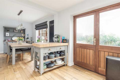 16 Barn Elms, Camblesforth, Selby, YO8 8GY