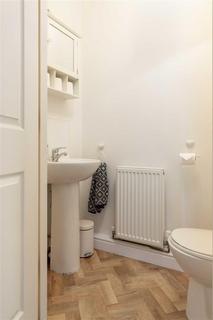 16 Barn Elms, Camblesforth, Selby, YO8 8GY