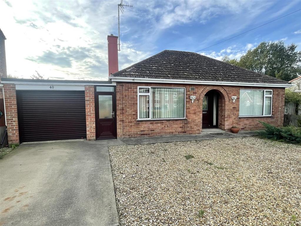 Fen Road, Holbeach, Spalding 2 bed detached bungalow for sale £189,950