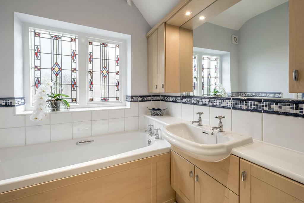 Bathroom 2
