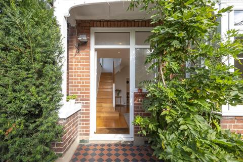 24 Wessex Avenue, London, SW19 3DT