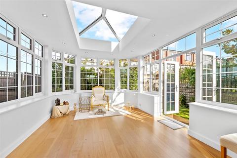 24 Wessex Avenue, London, SW19 3DT
