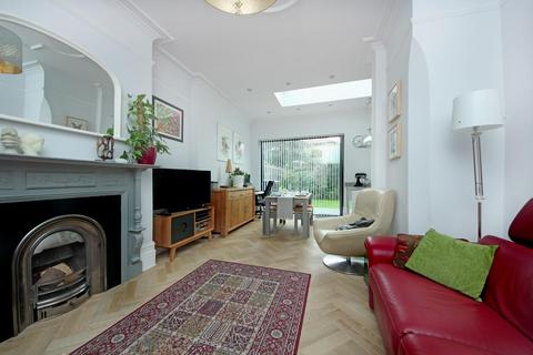 7 Fordhook Avenue, London, W5 3LS