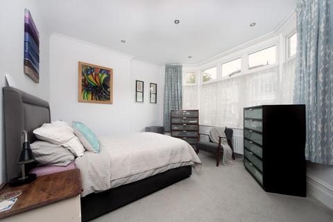 7 Fordhook Avenue, London, W5 3LS