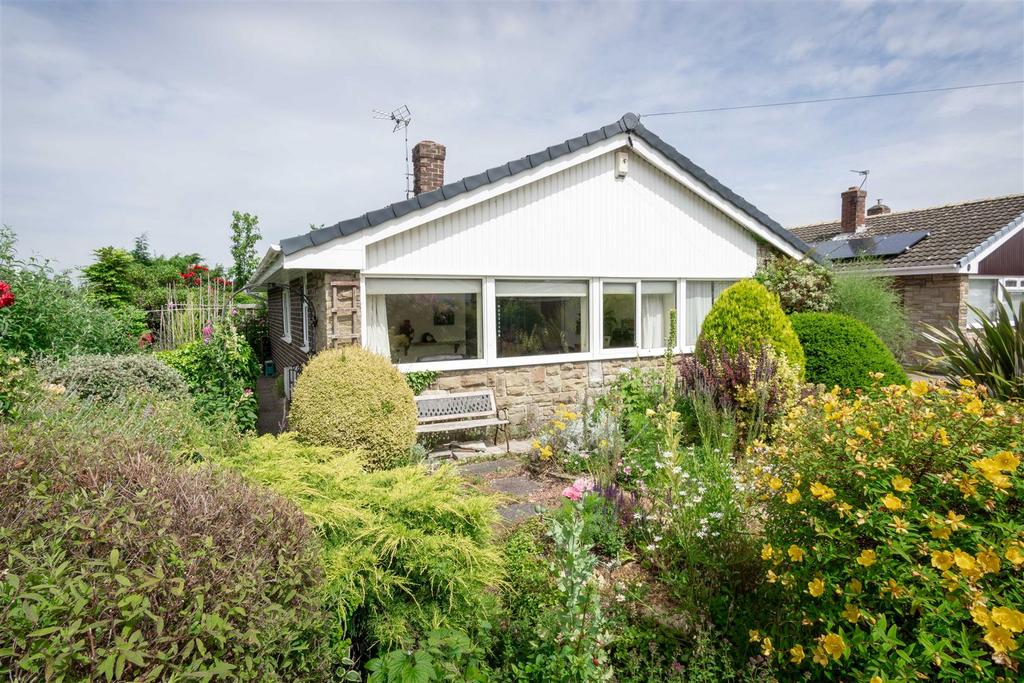Sandway Avenue, Thorpe Willoughby, Selby 3 bed detached bungalow for