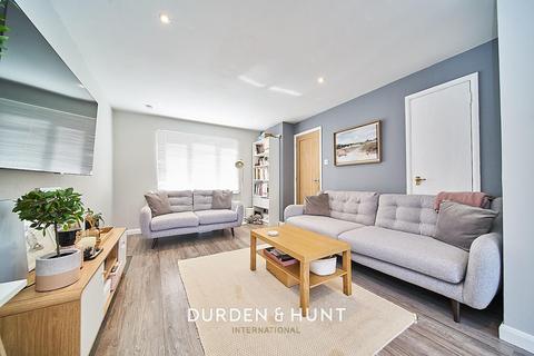 32 Torbitt Way, Ilford, IG2 7TA