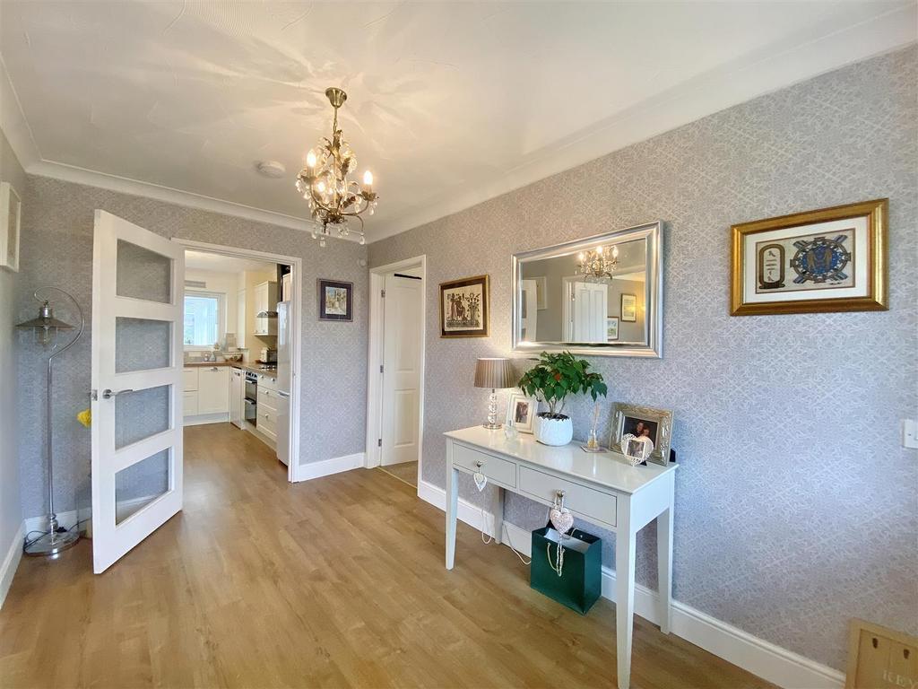 Skomer Drive, Milford Haven 3 bed detached bungalow for sale £325,000
