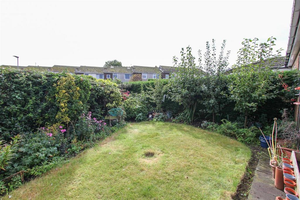 Osborne Gardens, North Sunderland, Seahouses 3 bed semidetached house