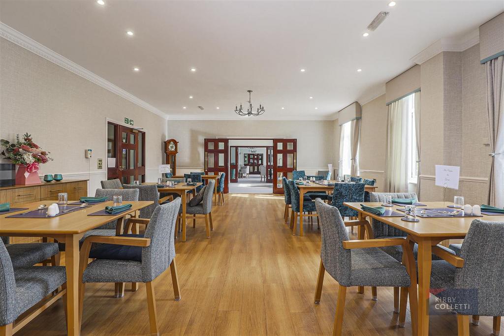 Residents dining room